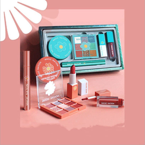 Makeup Combination Dream Country Flower Chaoyuexi 5-piece Set $79.50 Dana Fashion Color: Blue makeup Product Information: Specifications: normal specifications Special purpose cosmetics: No Skin Type: General Type: Makeup Packing List: Lipstick, lip glaze