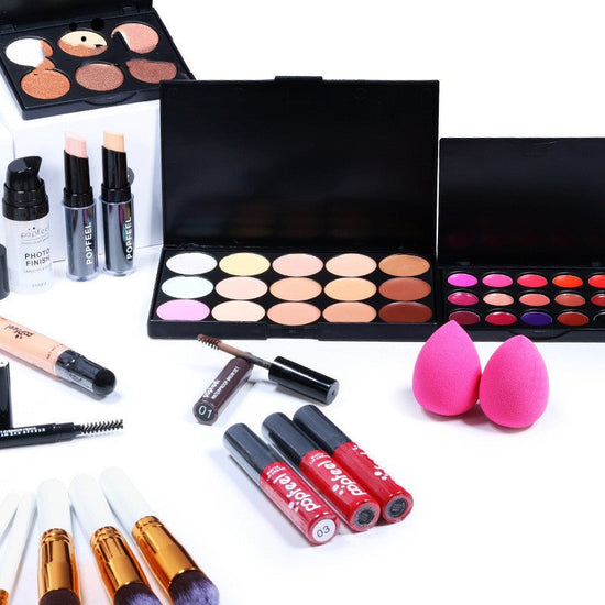 Makeup Cosmetics Set Beginner Combination Concealer Eyeliner Eyebrow Pencil $119.00 Dana Fashion Color: KIT01 makeup Product information: Efficacy: modification Model: KIT011 Number of colors: eight colors and above Color: natural color Color classificati