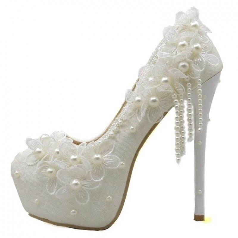 Male Lace High-heeled Shoes Korean Style, Flower Rhinestone Tassel Bride $105.50 Dana Fashion Specifications: 11cm Heel Red Size: 34 Women's shoes Product information: Pattern: Flowers Color: 14cm heel White, 11cm heel White, 8cm heel White, 5cm heel Whit