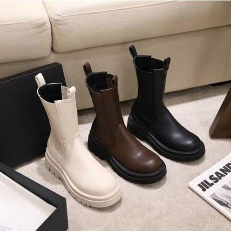 Martin Fashion Platform Mid-calf Stretch Boots $94.50 Dana Fashion Color: Black High Velvet Lining Size: 33 Women's shoes Product information: Color: white【 Kose velvet lining], dark brown [Kose velvet lining], Black [Kose velvet lining]], Heel shape: sho