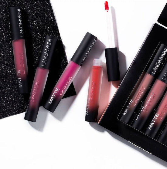 Matte Lipstick Waterproof Long-lasting Velvet Lipstick Set $34.99 Dana Fashion style: 3 makeup Overview: Matte Lipstick Waterproof Long-lasting Velvet lipstick set Red Tint Nude makeup set brand langmanni Feature: 100% high quality and brand new. The colo