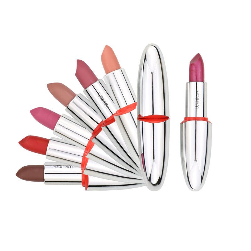 Matte matte velvet lipstick $17.62 Dana Fashion Color: 1 Style makeup Item number; bullet lipstick Skin Type: General Efficacy; moisturizing 100% neuf et de haute qualité Contenu: 3.8g Taille: 10.7*2.5 cm Usage professionnel ou domestique Caractéristique: