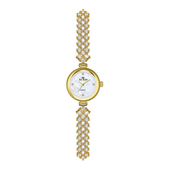 Mermaid Light Luxury Diamond Small Gold And Silver Chain Watch $41.85 Dana Fashion Color: Gold Women's Accessories Product information: Color: gold, silver Thickness: 7mm Crown type: Spiral crown Case back type: Ordinary Mirror material: mineral reinforce