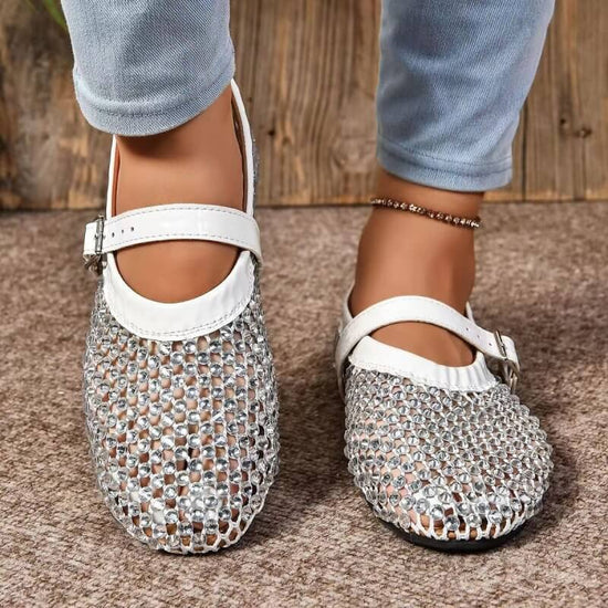 Mesh Buckle Ballet Shoes Women $49.50 Dana Fashion Color: Black Size: 35 Women's shoes Product information: Pattern: solid color Lining material: imitation leather Applicable sports: Universal Color: black, silver, white Upper height: low top Heel height: