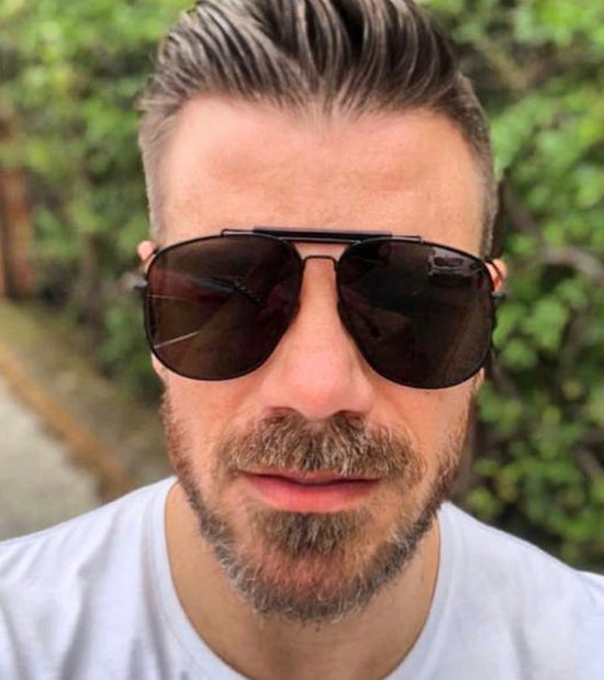Metal candy color glasses $25.99 Dana Fashion Color: C1 black Women's Accessories Specifications: Conventional Glasses structure: frame Whether it is polarized: No Lens material: resin Style: trendy and fashionable Frame material: metal Anti-UV grade: UV4