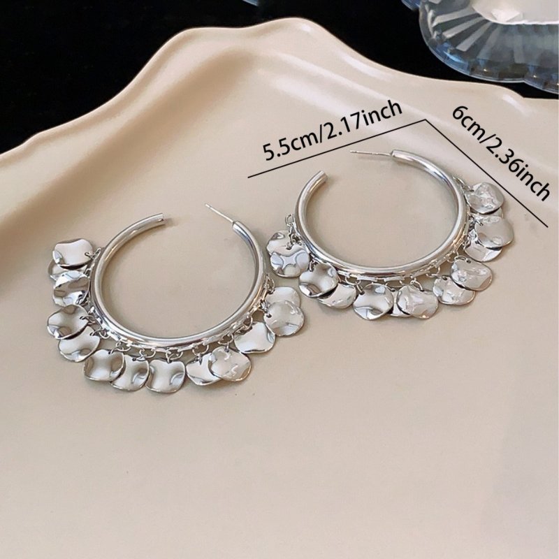 Metal Glossy Wafer Tassel Earrings $18.46 Dana Fashion Color: Silver Women's Accessories Product information: Treatment Process: Electroplating Color: Silver Applicable population: Female Material: zinc alloy Shape: Geometry Popular elements: round Style: