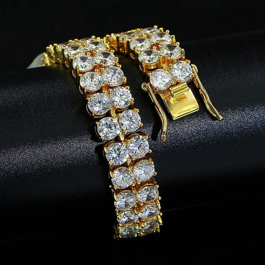 Micro Inlaid Zircon Double Row Men's Bracelet $28.00 Dana Fashion Color: Golden Size: 7 inches Women's Accessories Product information: Color: 7 inch gold, 7 inch silver, 7 inch rose gold, 8 inch gold, 8 inch silver, 8 inch rose gold Applicable occasions