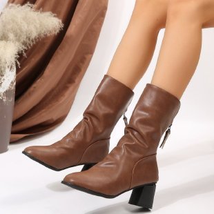 Mid Heel Chunky Heel Women's Round Head Stylish Boots $37.90 Dana Fashion Color: Brown Size: 35 Women's shoes Product information: Lining material: imitation leather Color: black, brown, black plus Velvet Heel height: high heel (6-8CM) Sock length: mid-ca