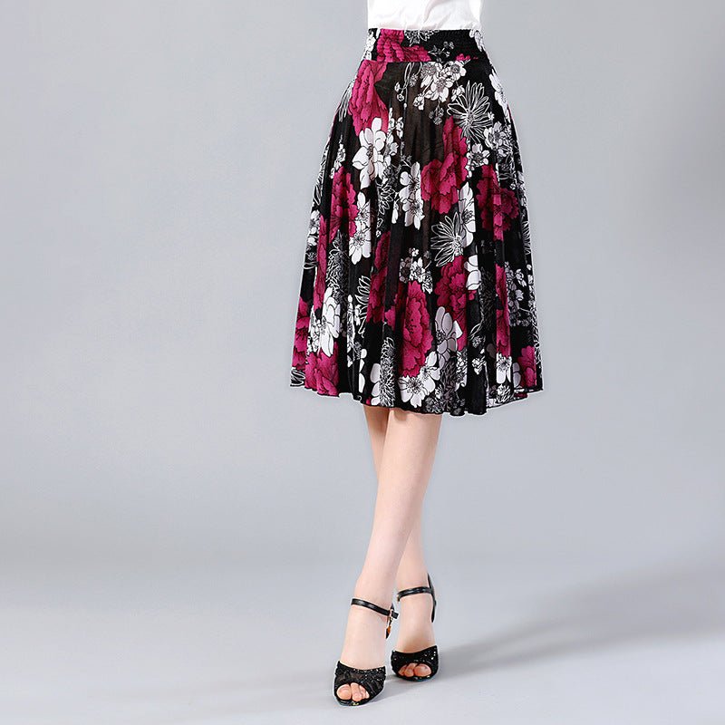 Middle-aged and elderly dancing skirts skirts $23.50 Dana Fashion Color: 01 Size: One size Women's clothing Main fabric composition: polyester fiber (polyester) size Waist circumference Skirt length / 63-99cm 60cm 1. Asian sizes are 1 to 2 sizes smaller t