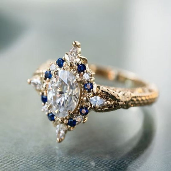Minority Fashion Ring Gold-plated Inlaid $8.74 Dana Fashion Color: Gold Zircon Ring Size: 10 Yards Women's Accessories Product information: Type: Ring Treatment Process: Electroplating Color: gold zircon ring Applicable population: Female Size: no.6, no.7