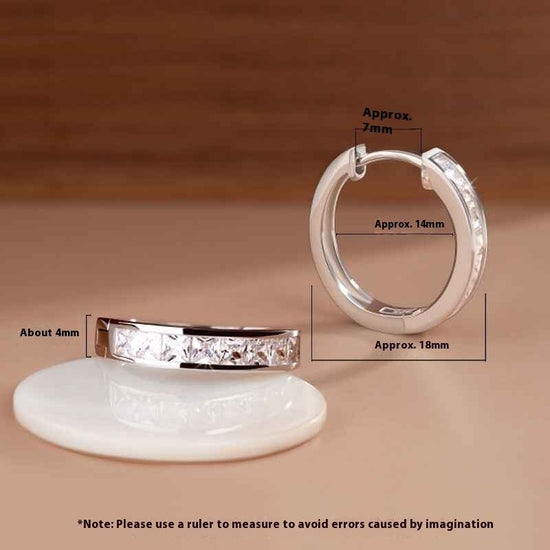 Moissanite Ear Clip Light Luxury Hoop Earrings $20.00 Dana Fashion Color: Gold Women's Accessories Product information: Material: natural zircon Color classification: silver ear ring pairs of yellow gold ear ring pairs of rose gold ear ring pairs Packing