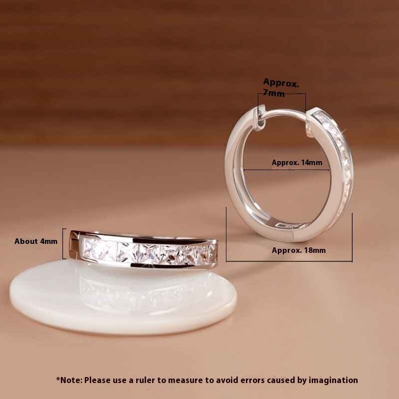 Moissanite Ear Clip Light Luxury Hoop Earrings $20.00 Dana Fashion Color: Gold Women's Accessories Product information: Material: natural zircon Color classification: silver ear ring pairs of yellow gold ear ring pairs of rose gold ear ring pairs Packing