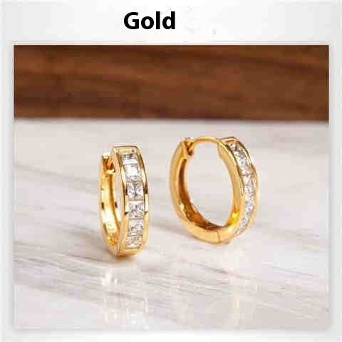 Moissanite Ear Clip Light Luxury Hoop Earrings $20.00 Dana Fashion Color: Gold Women's Accessories Product information: Material: natural zircon Color classification: silver ear ring pairs of yellow gold ear ring pairs of rose gold ear ring pairs Packing