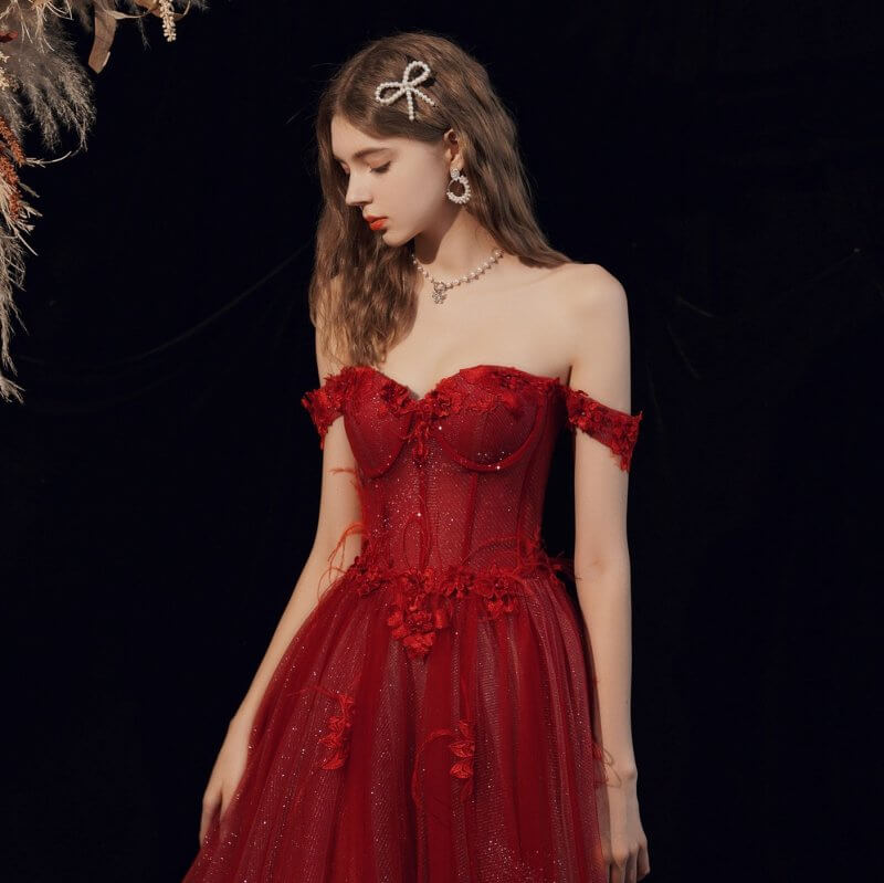 Mom's Wedding Toast Dress Host Annual Meeting $299.00 Dana Fashion Color: Wine Red Size: L Women's clothing Product information: Size: XS, S, M, L Fabric: Skin friendly fabric Style: Korean version Popular element: straps Color classification: Wine red Fl