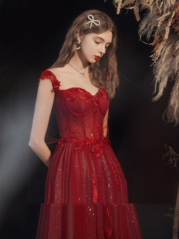 Mom's Wedding Toast Dress Host Annual Meeting $299.00 Dana Fashion Color: Wine Red Size: L Women's clothing Product information: Size: XS, S, M, L Fabric: Skin friendly fabric Style: Korean version Popular element: straps Color classification: Wine red Fl