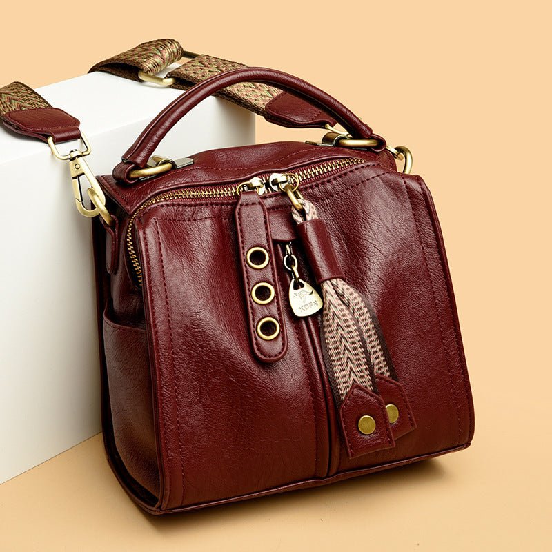 Multi-compartment Practical Messenger Bag Women's Shoulder Bag $61.49 Dana Fashion Color: Black Women's Bags Product information: Lining texture: Polyester Color: black, red, khaki, yellow, green, blue Hardness: soft Material: PU Suitcase shape: square ve
