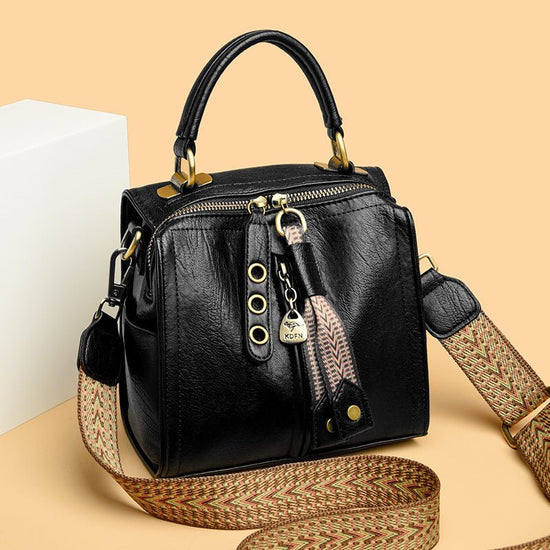 Multi-compartment Practical Messenger Bag Women's Shoulder Bag $61.49 Dana Fashion Color: Black Women's Bags Product information: Lining texture: Polyester Color: black, red, khaki, yellow, green, blue Hardness: soft Material: PU Suitcase shape: square ve