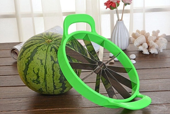 Multi-function Fruit Slicer Melon Watermelon Slicer Melon Cutter Practical Fruit Kitchen Tool $22.30 Dana Fashion Color: Green Dana's Kitchen Type: tools and fruits and vegetables Types of fruit and vegetable tools: shredders and slicers Material: Stainle