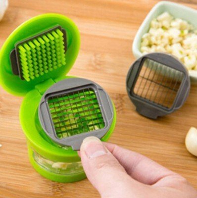 Multifunction Hand Garlic Juicer Garlic Crusher Grinder Slicer Cutter Chopper Vegetable Tools Kitchen Gadgets $29.50 Dana Fashion default: default Dana's Kitchen Brand new and high quality Fast & Easy to Slice, Mince and Store. Storage garlic in clear con