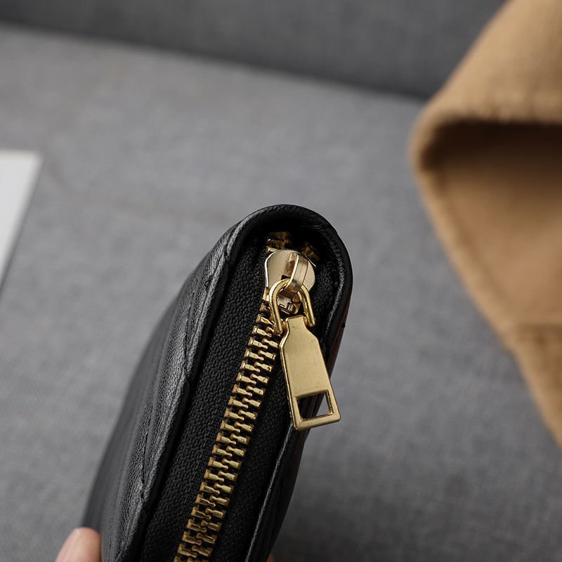 Multiple Card Slots Wallet Niche Card Holder Female $15.00 Dana Fashion Color: Black Women's Bags Product information: Lining texture: pu Applicable scenarios: Daily matching Color: Black [11 card position], white【 11 card position], Black [18 card Positi