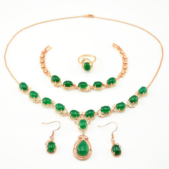 Natural Chalcedony Suit $45.99 Dana Fashion Color: Green Women's Accessories Material: natural chalcedony Set combination: earrings + item decoration + hand decoration Mosaic material: copper / natural agate, others Pendant material: agate, other