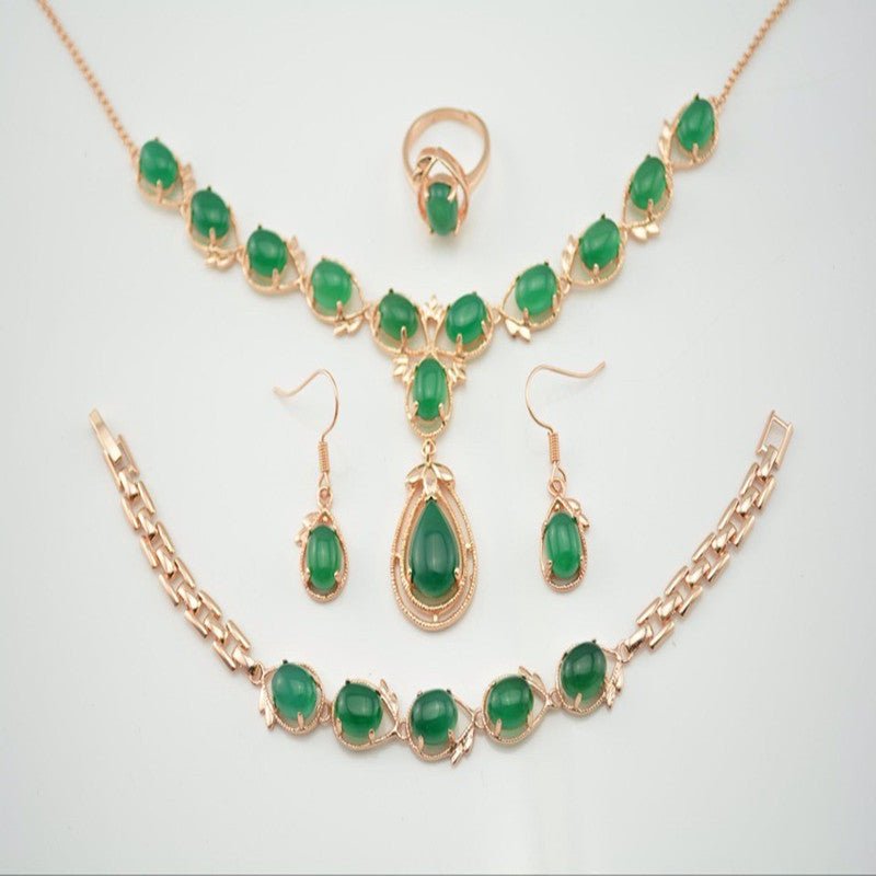 Natural Chalcedony Suit $45.99 Dana Fashion Color: Green Women's Accessories Material: natural chalcedony Set combination: earrings + item decoration + hand decoration Mosaic material: copper / natural agate, others Pendant material: agate, other