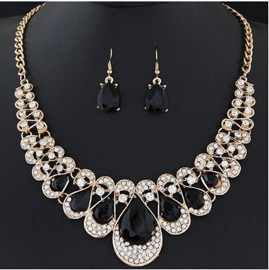 Necklace necklace earring set $27.00 Dana Fashion Color: Black Women's Accessories Material: Alloy, Rhinestone Size: Chain length 48 cm + 5 cm Material: Alloy Processing technology: electroplating Set combination: earrings + accessories