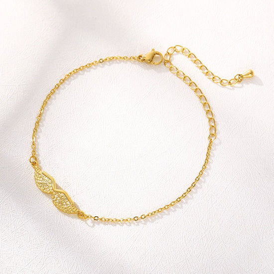 New Angel Wings Charm Bracelet $12.18 Dana Fashion Color: Gold Plating Women's Accessories Product information: Treatment Process: Electroplating Type: Bracelet Color: gold plated, silver plated, rose gold Material: Copper Modeling: animal/Zodiac Popular