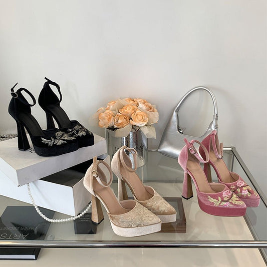New Chinese Style Embroidered Super High Heels Chunky Heel Waterproof Platform Pointed Toe Buckle Strap $66.10 Dana Fashion Color: Apricot Size: 35 Women's shoes Product information: Lining material: Microfiber Scaffold shape: round head Color: black, pin