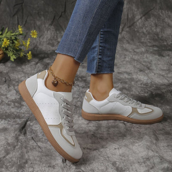 New Colorblock Lace-up Flats Shoes Fashion Breathable Hollow Slip On Casual Shoes For Women $35.55 Dana Fashion Color: Black Size: Size36 Women's shoes Product information: Style: Casual Popular elements: Shallow mouth, leather stitching Toe shape: round
