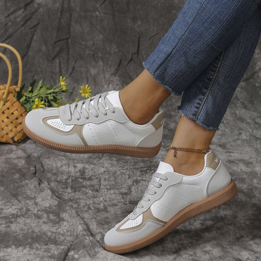 New Colorblock Lace-up Flats Shoes Fashion Breathable Hollow Slip On Casual Shoes For Women $35.55 Dana Fashion Color: Black Size: Size36 Women's shoes Product information: Style: Casual Popular elements: Shallow mouth, leather stitching Toe shape: round