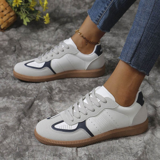 New Colorblock Lace-up Flats Shoes Fashion Breathable Hollow Slip On Casual Shoes For Women $35.55 Dana Fashion Color: Black Size: Size36 Women's shoes Product information: Style: Casual Popular elements: Shallow mouth, leather stitching Toe shape: round