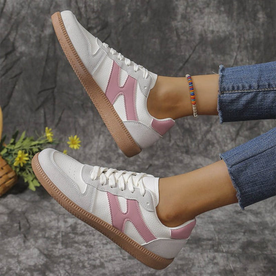 New Colorblock Lace-up Flats Shoes Fashion Round Toe Slip On Casual Shoes For Women $36.96 Dana Fashion Color: Black Szie: Szie36 Women's shoes Overview: Unique design, stylish and beautiful. Good material, comfortable wear. A variety of colors, any choic