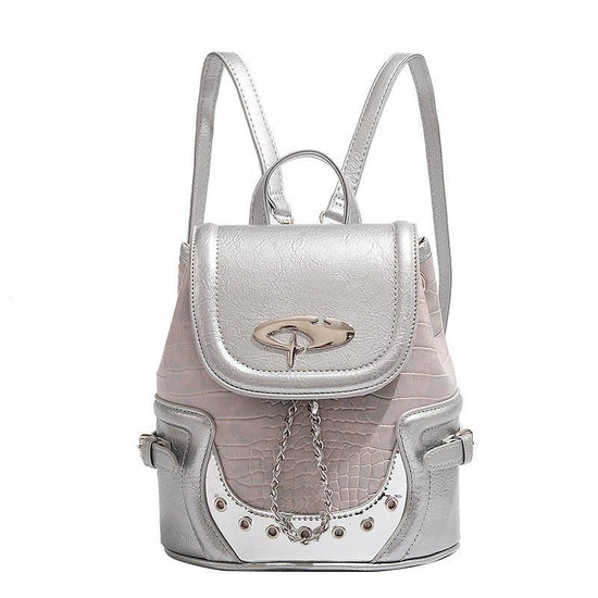 New Commuter Chain Backpack For Women $68.97 Dana Fashion Color: Silver Women's Bags Product information: Popular elements: sewing line Style: street trend Bags/suitcases type: Sandwich pocket With/without interlining: Yes Lining material: Polyester Closi