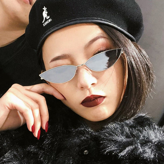 New Cute Sexy Sunglases Retro Cat Eye Sunglasses Women Metal Triangle Vintage Cateye Sun Glasses Female $15.00 Dana Fashion Lens color: Gold frame gray Women's Accessories Brand Name: DCM Style: Cat Eye Lenses Optical Attribute: Mirror,Gradient,Anti-Refle