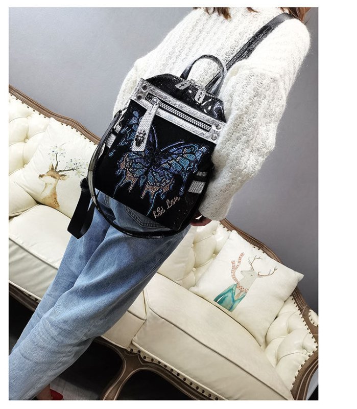 New Delicate Rhinestone Personality Butterfly Shoulder Bag $98.00 Dana Fashion Color: Black Women's Bags Product information: Applicable scenarios: Leisure Color classification: black, Gun Color Lining material: Nylon Hardness of bag: Soft Degree of water