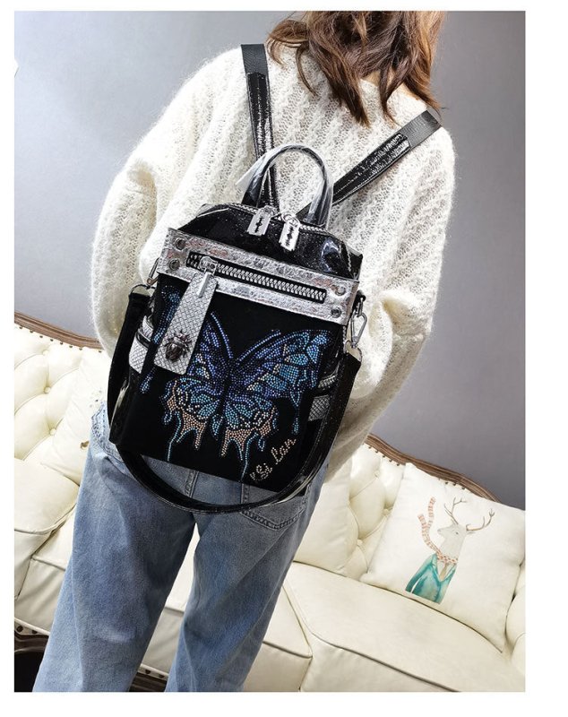 New Delicate Rhinestone Personality Butterfly Shoulder Bag $98.00 Dana Fashion Color: Black Women's Bags Product information: Applicable scenarios: Leisure Color classification: black, Gun Color Lining material: Nylon Hardness of bag: Soft Degree of water