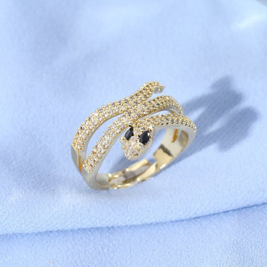 New European And American Diamond Cobra Ring $24.00 Dana Fashion Color: JZ01291 Women's Accessories Product information: Treatment Process: gold inlay Applicable gift-giving occasions: tourism commemoration, festivals, trade fairs, advertising promotions,