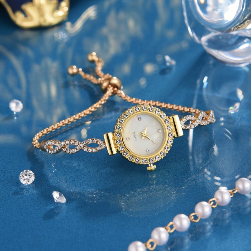 New Fashion Diamond Round Women's Watch Adjustable Bracelet Watch Women's Quartz Watch $19.90 Dana Fashion Color: Gold Women's Accessories Product information: Color: rose gold Black, rose gold blue, rose gold Green, rose gold powder, gold, rose gold, sil