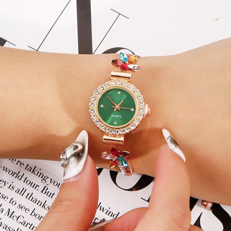 New Fashion Diamond Round Women's Watch Adjustable Bracelet Watch Women's Quartz Watch $19.90 Dana Fashion Color: Gold Women's Accessories Product information: Color: rose gold Black, rose gold blue, rose gold Green, rose gold powder, gold, rose gold, sil