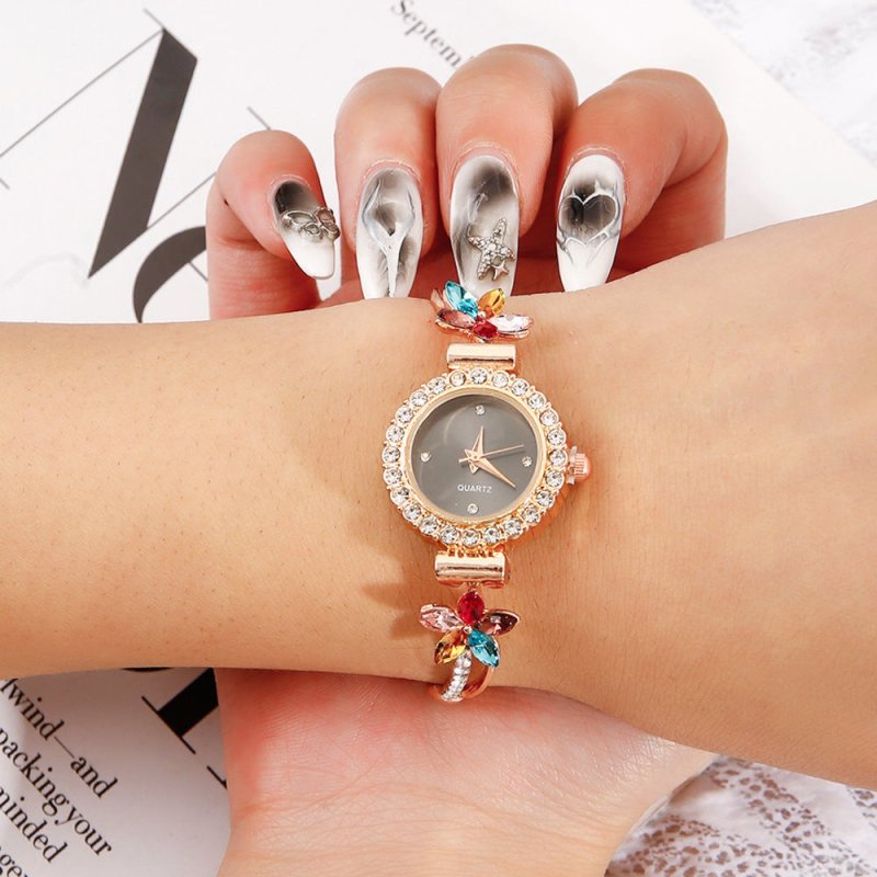 New Fashion Diamond Round Women's Watch Adjustable Bracelet Watch Women's Quartz Watch $19.90 Dana Fashion Color: Gold Women's Accessories Product information: Color: rose gold Black, rose gold blue, rose gold Green, rose gold powder, gold, rose gold, sil