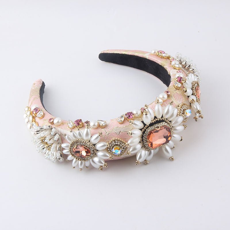 New Fashion European And American Style Baroque Light Luxury Sponge Rhinestone Pearl GEM Headband $36.63 Dana Fashion Color: B Women's Accessories Product information: Treatment Process: Diamond Color: A,B,C,D,E Applicable people: women Material: sponge P