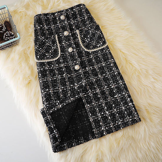 New Fashion Mid-length Female Online Influencer A- Line High Waist Slimming Woolen Plaid Skirt Trendy Style $55.90 Dana Fashion Color: Black Size: 2XL Women's clothing Product information: Pattern: Plaid Color: Golden edge black, black, khaki Main fabric