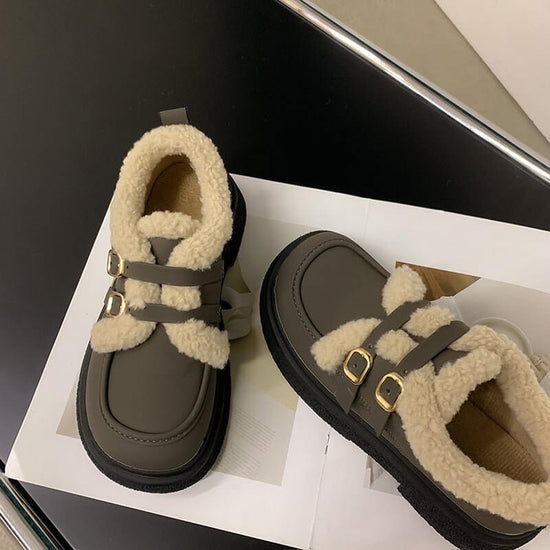 New Fashionable And Versatile Cotton Shoes Thick Bottom British Wind Non-slip Padded Small Leather Shoes $59.90 Dana Fashion Color: Upgrade Beige Size: 35 Women's shoes Overview: Unique design, stylish and beautiful. Good material, comfortable feet. A var