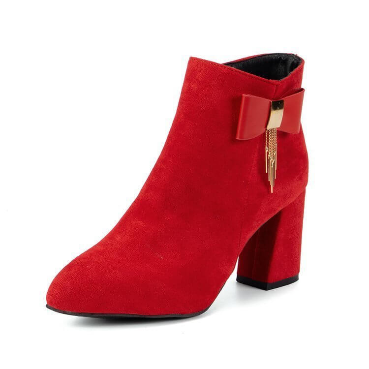 New Festive Chunky Heel Side Zipper Boots $44.90 Dana Fashion Color: Red Size: 37 Women's shoes Product information: Pattern: solid color Lining material: Cotton Color: red Heel height: high heels (6-8CM) Socks length: low tube Heel shape: short stout hee
