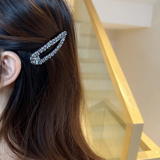 New High-grade Drop-shaped All-match Side Barrettes $15.00 Dana Fashion Color: Bayberry Blue Women's Accessories Product information: Processing process: manual Color: water drop-Camellia Pink, water drop-ink blue, water drop-Blue Gold, water drop-dragon