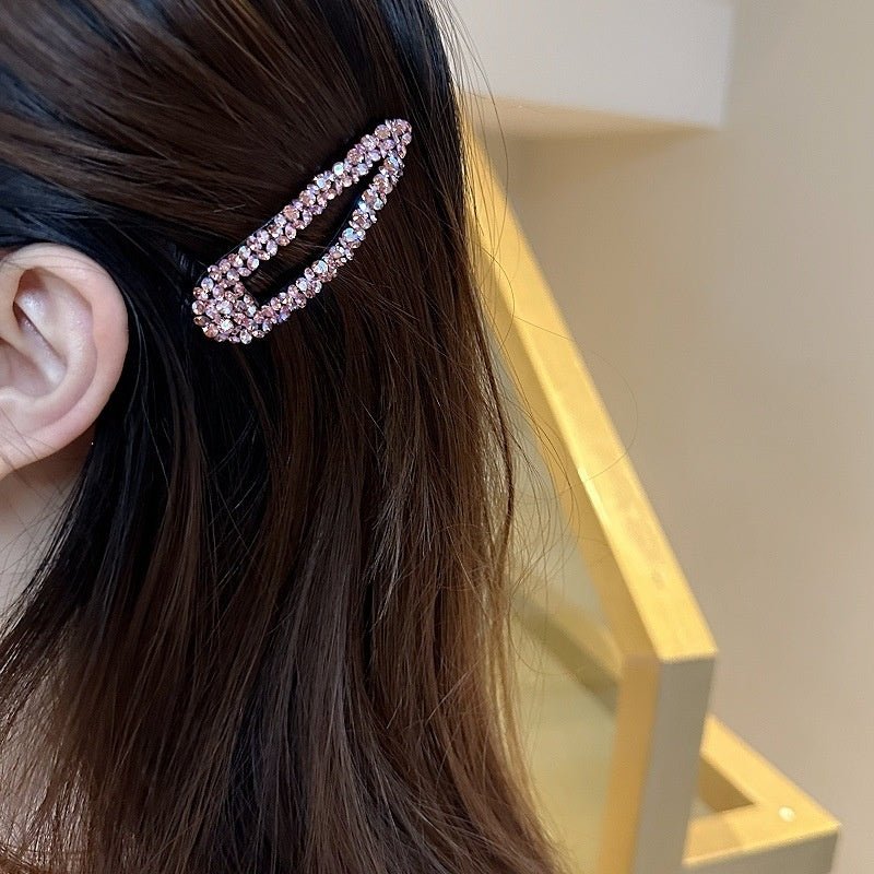 New High-grade Drop-shaped All-match Side Barrettes $15.00 Dana Fashion Color: Bayberry Blue Women's Accessories Product information: Processing process: manual Color: water drop-Camellia Pink, water drop-ink blue, water drop-Blue Gold, water drop-dragon