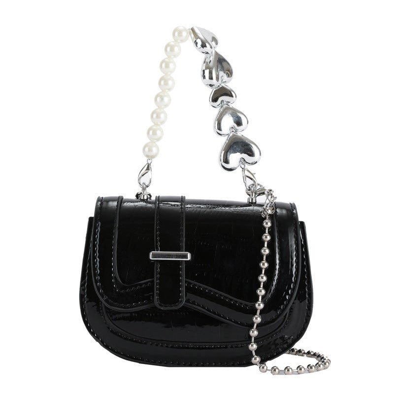 New Laser Pearl Tote Saddle Girl Mini $28.23 Dana Fashion Color: Black Women's Bags Product information: Lining texture: synthetic leather Applicable scenarios: Daily matching Color: silver, black, pink, green, gold Outer bag type: Sandwich pocket Hardnes
