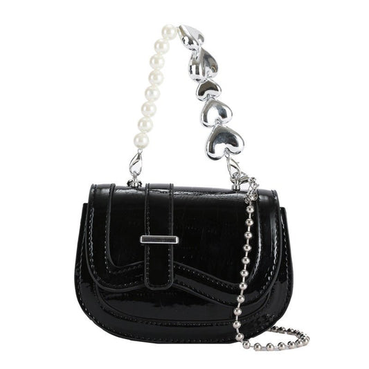 New Laser Pearl Tote Saddle Girl Mini $28.23 Dana Fashion Color: Black Women's Bags Product information: Lining texture: synthetic leather Applicable scenarios: Daily matching Color: silver, black, pink, green, gold Outer bag type: Sandwich pocket Hardnes