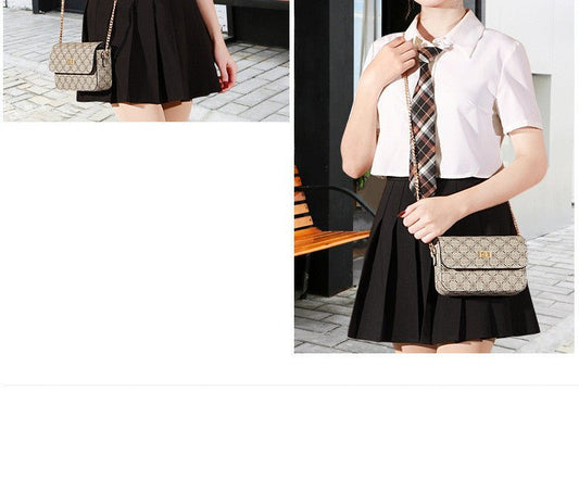 New Printed Women's Large-capacity Crossbody Bag $31.99 Dana Fashion Color: Gray Women's Bags Product information: Pattern: Letters Color: Gray Material: PU Style: Fashion Size: 17*12 * 4cm Packing list: Women's crossbody bag *1 Product Image:
